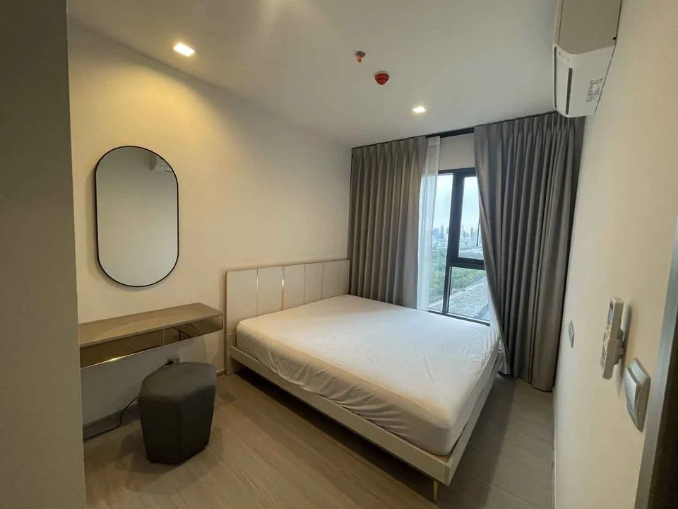 Property photos for Life Asoke Hype