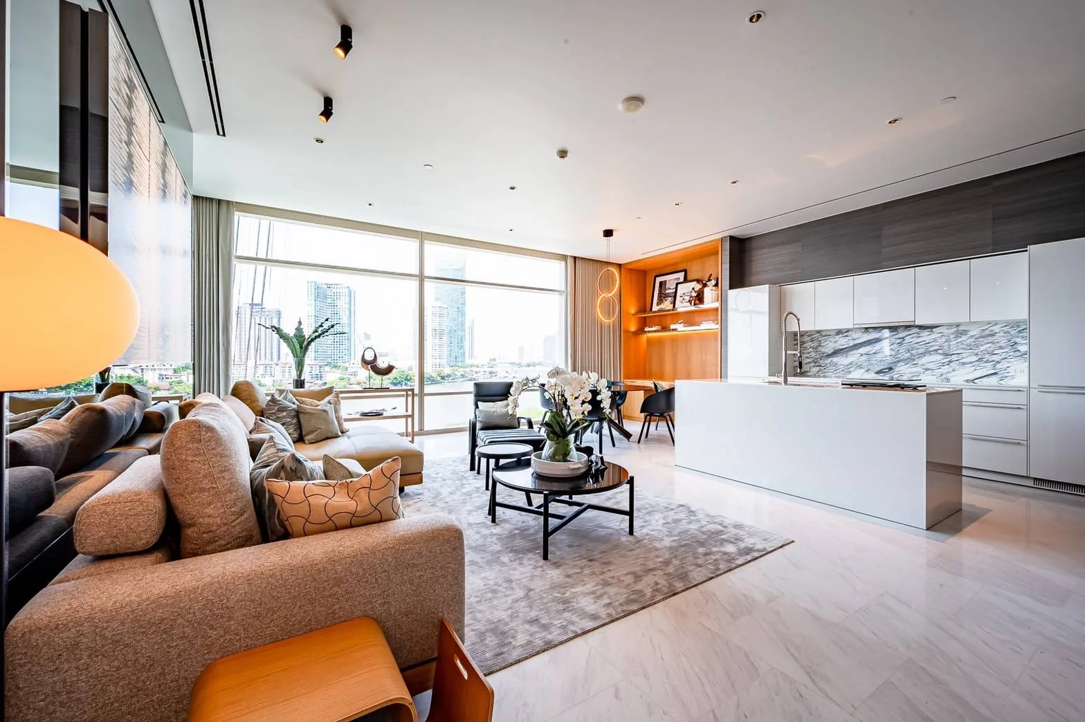 Property photos for Four Seasons Private Residences Bangkok