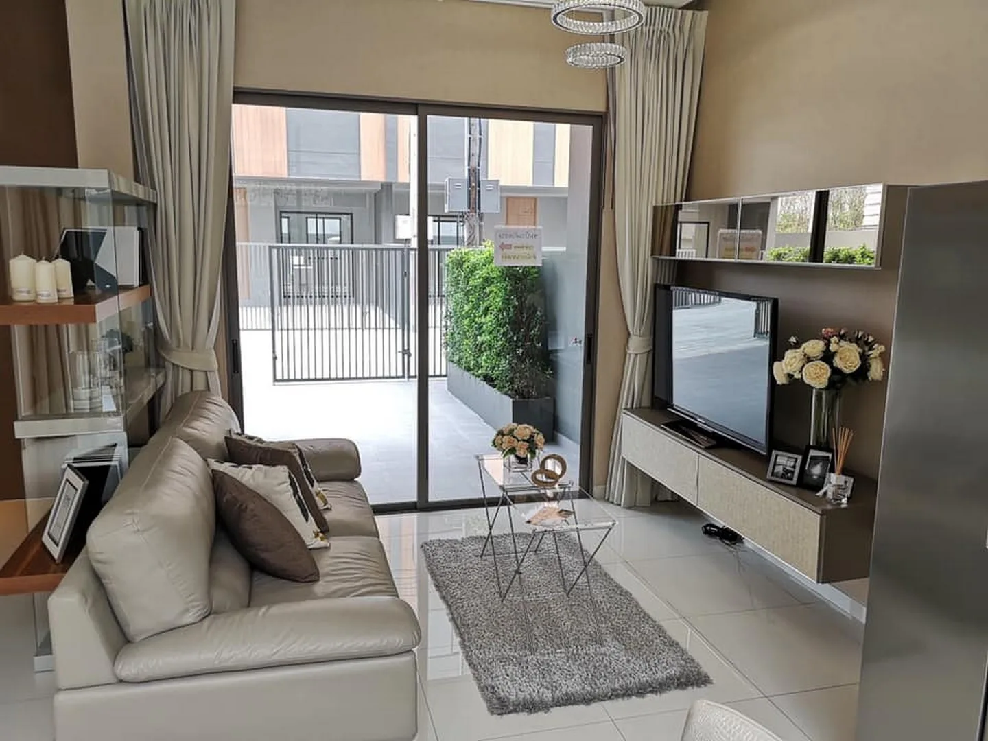 Property photos for The Tierra Ladprao 71