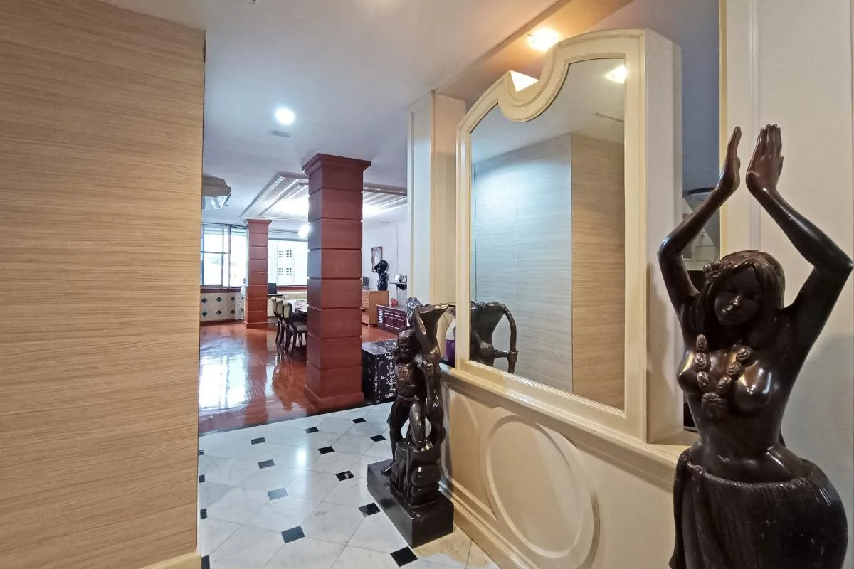 Property photos for Premier Condominium