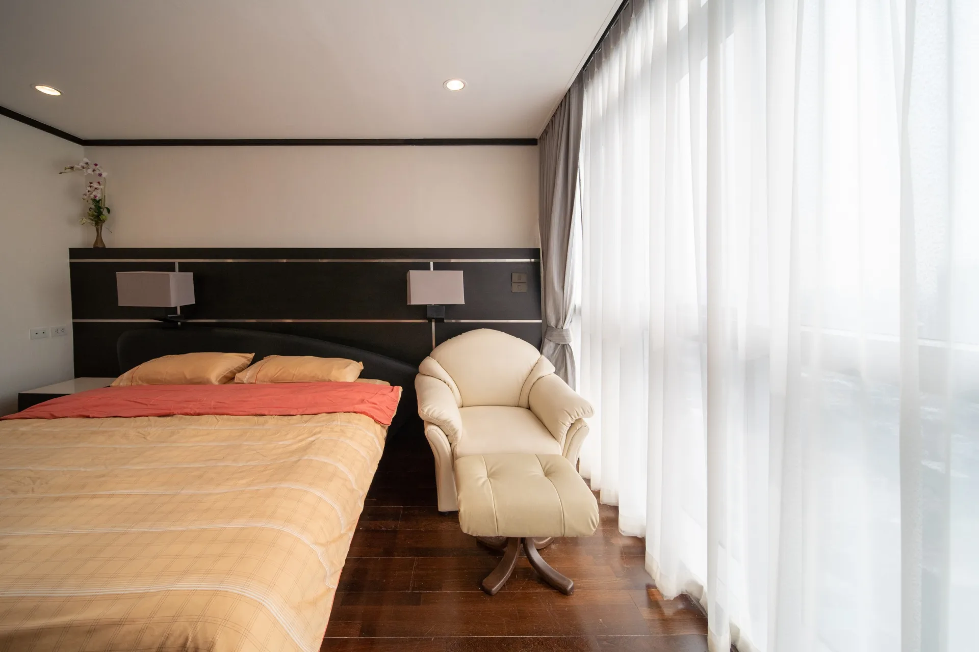 Property photos for The Waterford Diamond