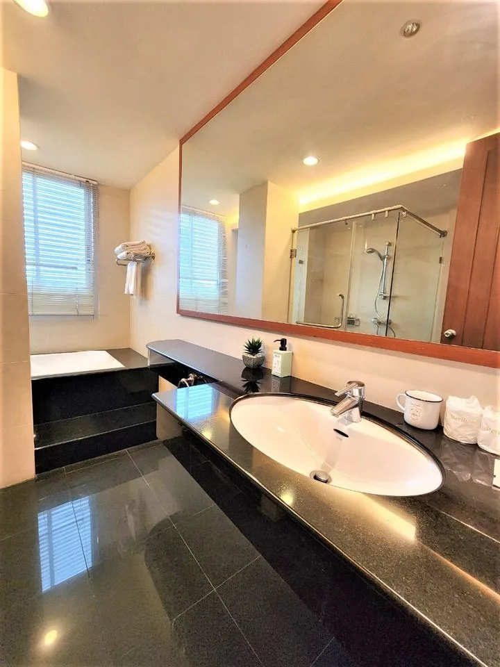 Property photos for Sathorn Gallery Residences