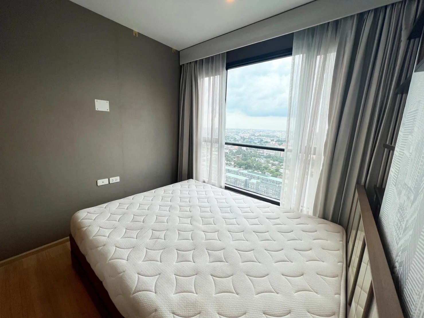 Property photos for The Base Rama 9 - Ramkhamhaeng