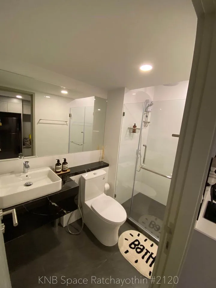 Property photos for Knightsbridge Space Ratchayothin