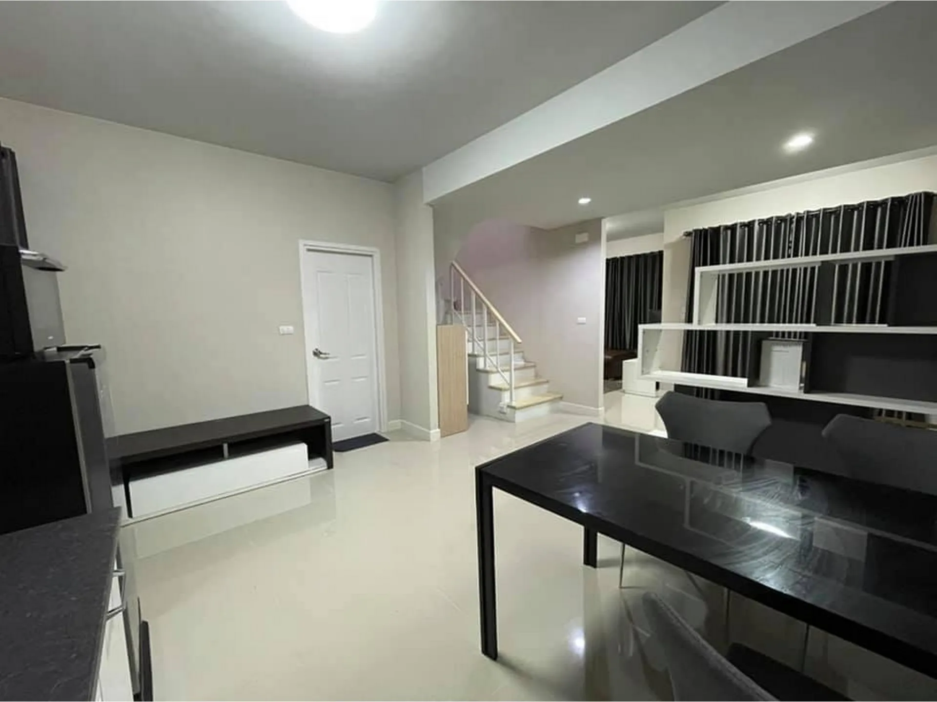 Property photos for The Village 3 Bang Na-wong Waen