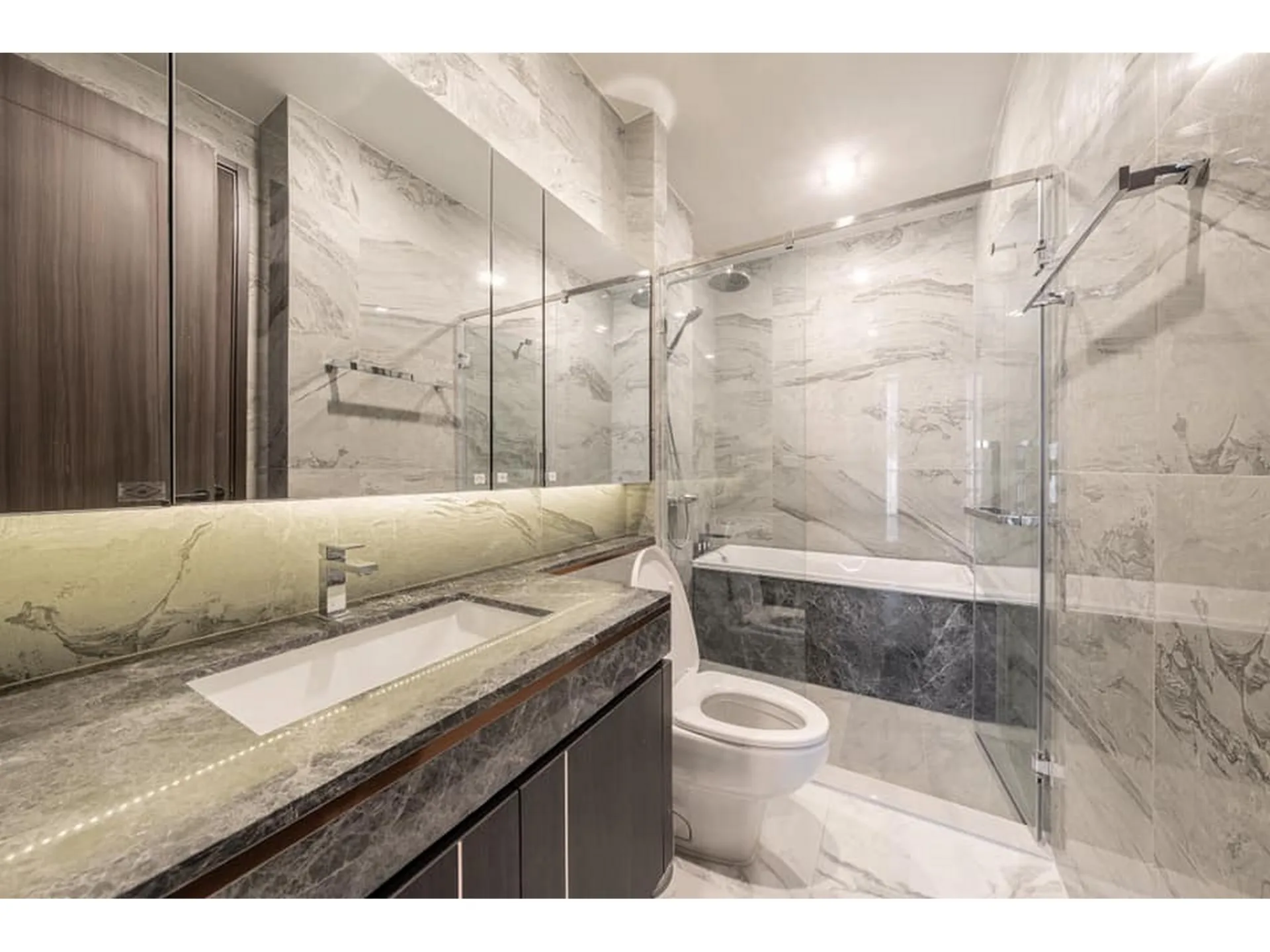 Property photos for Laviq Sukhumvit 57