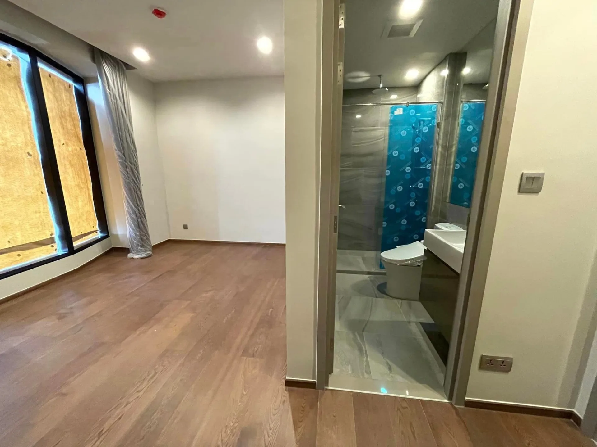 Property photos for Ideo Q Victory