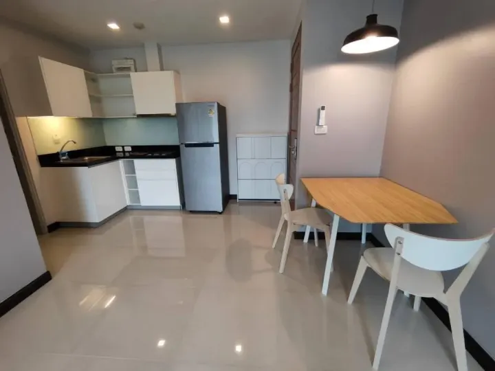 Property photos for Beverly 33