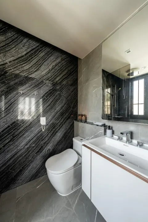 Property photos for The Reserve Sukhumvit 61