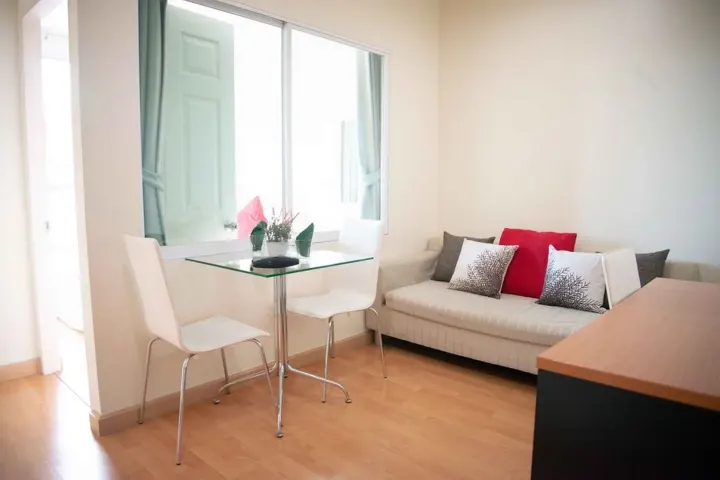 Property photos for Life @ Phahon - Ari