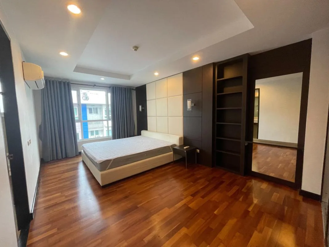 Property photos for Avenue 61