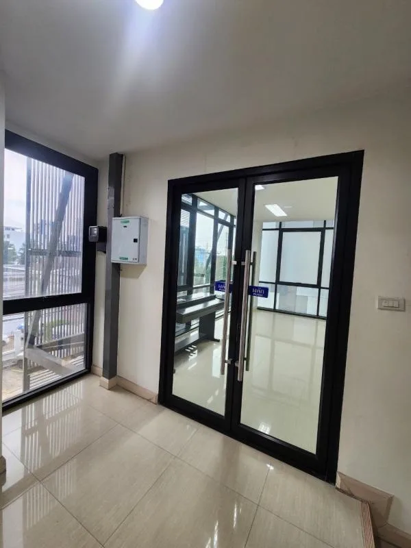 Property photos for Mahatun Rama 3