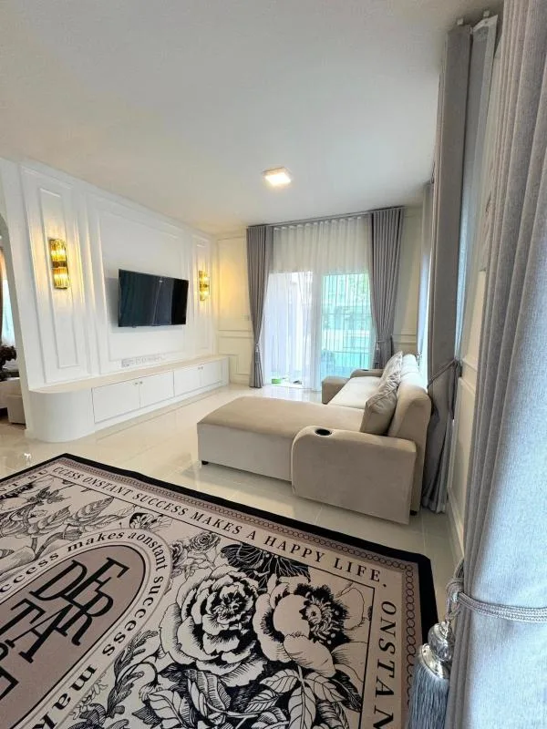 Property photos for Villaggio Srinakarin-bangna