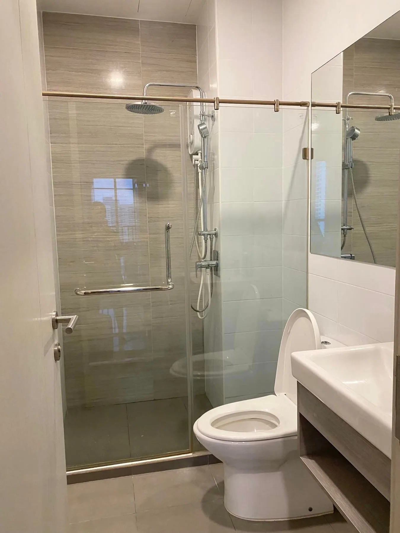 Property photos for KnightsBridge Prime Ratchayothin