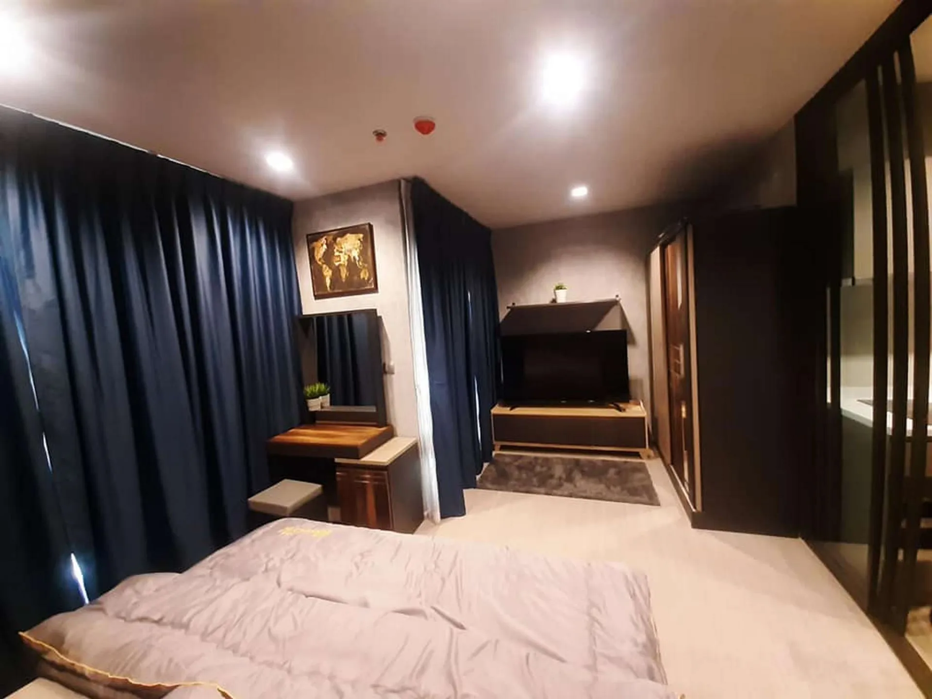Property photos for LIFE Asoke - Rama 9