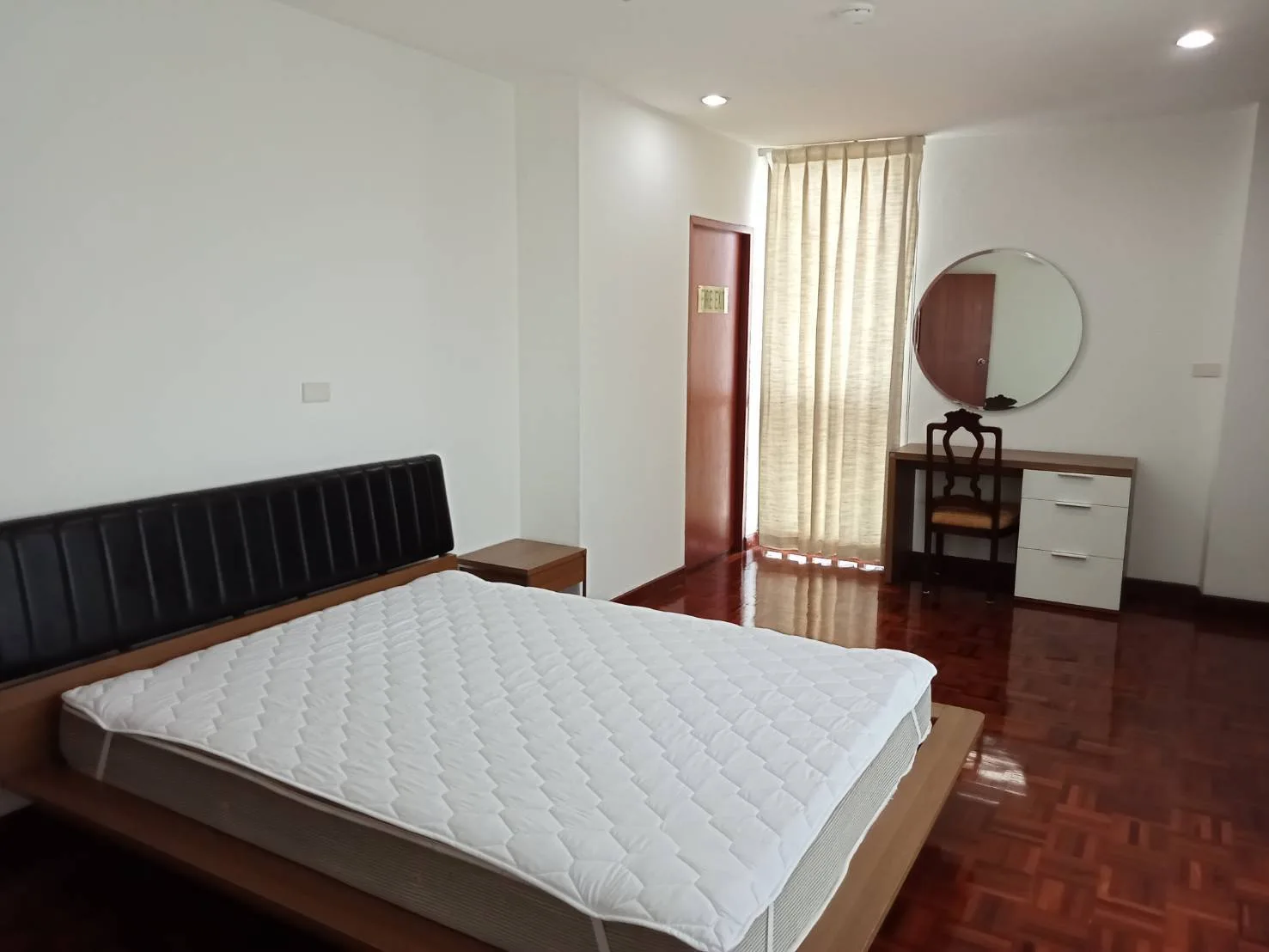 Property photos for Tubtim Mansion