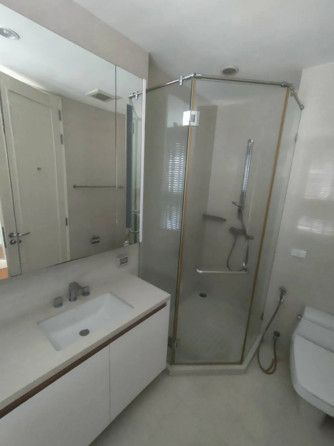 Property photos for Q Langsuan
