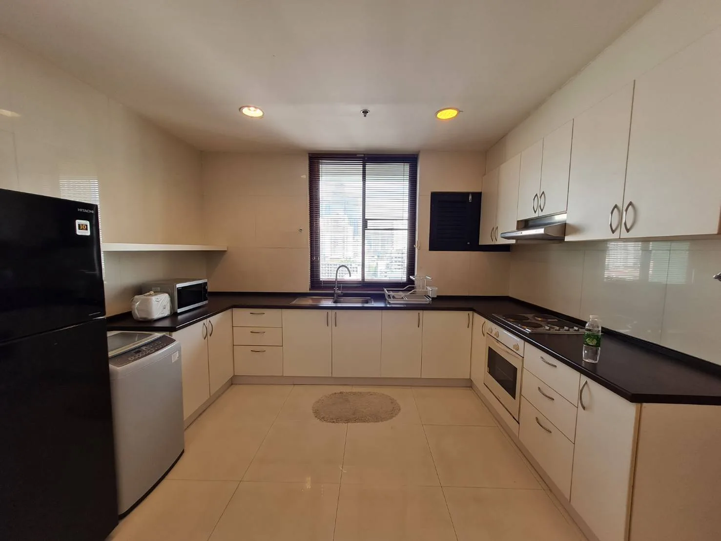 Property photos for Lake Green