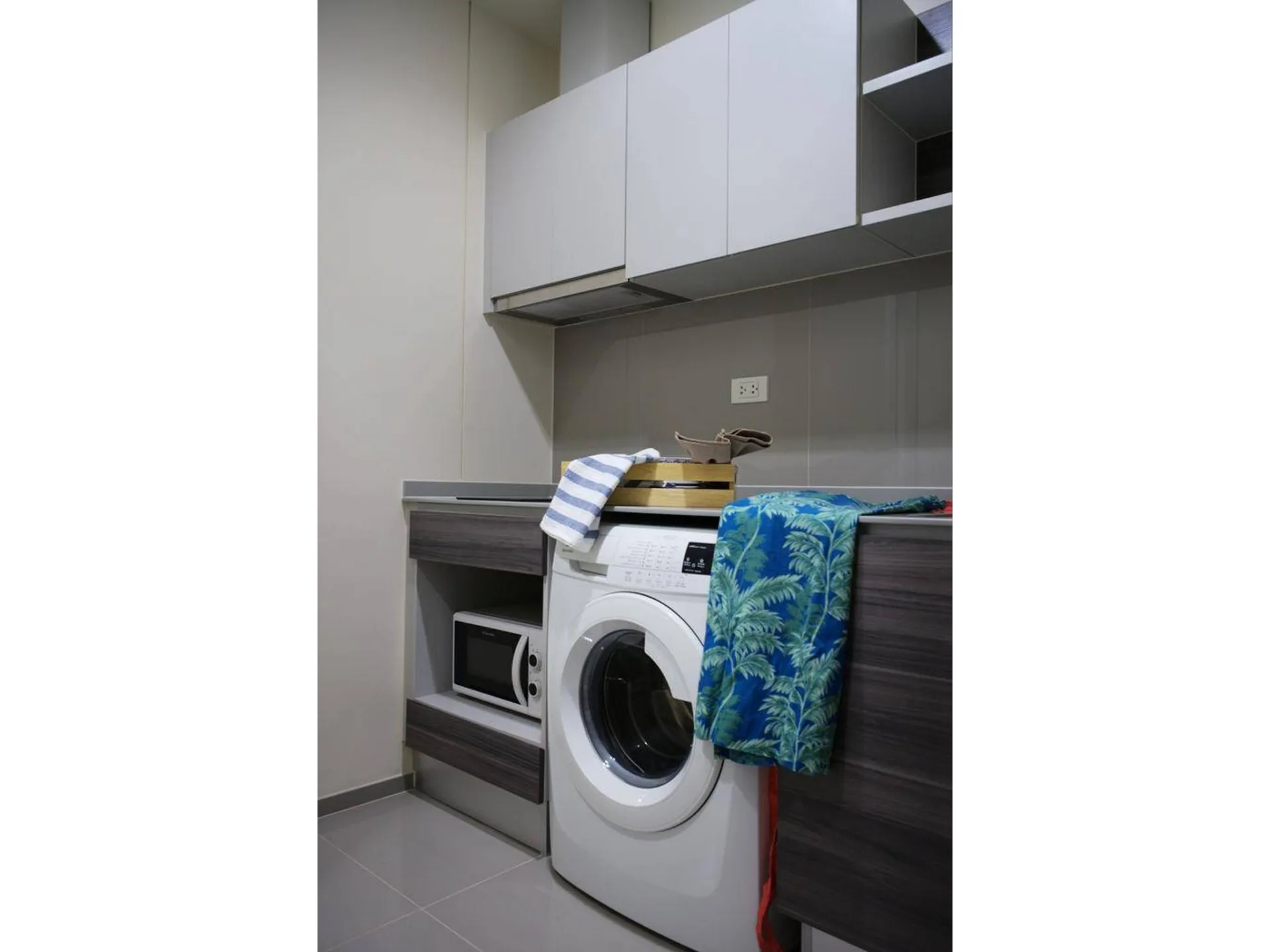 Property photos for Centric Huay Kwang Station