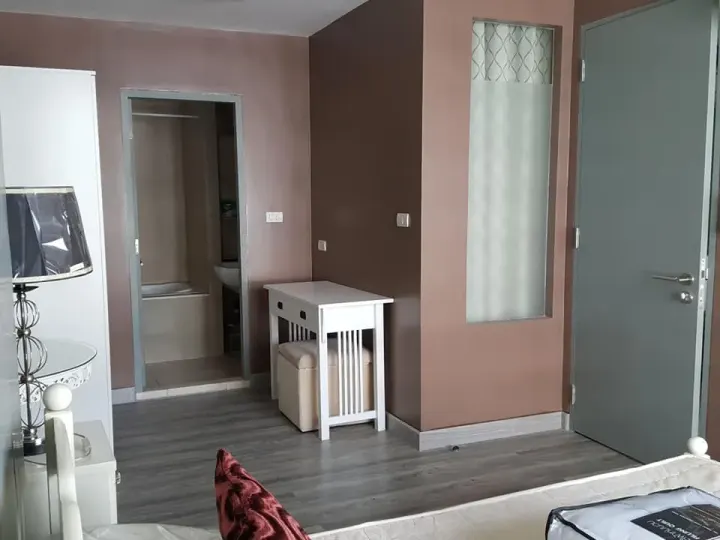 Property photos for The Clover Thonglor