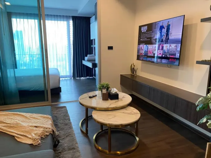 Property photos for THE LINE Phahonyothin Park