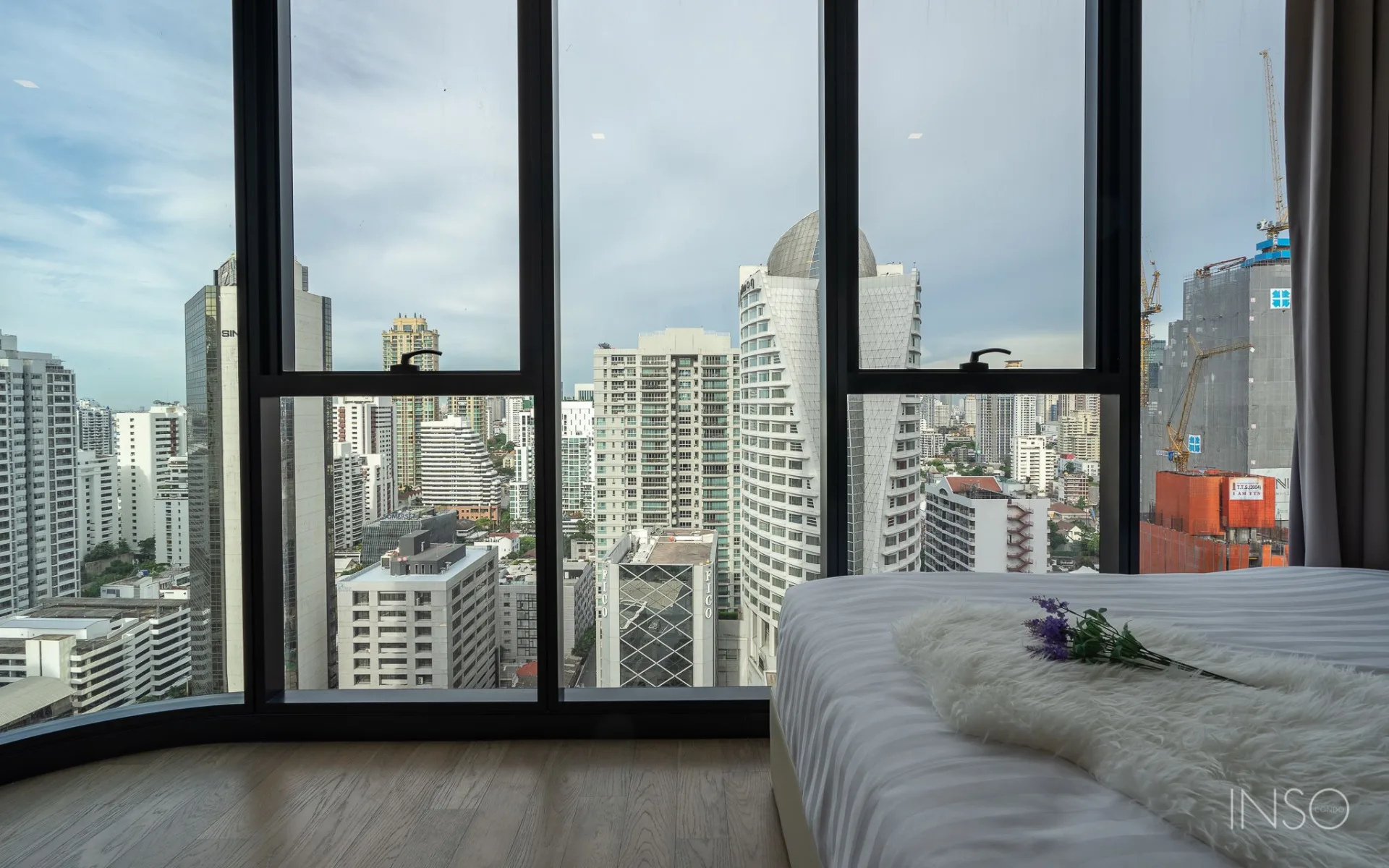 Property photos for Ashton Asoke
