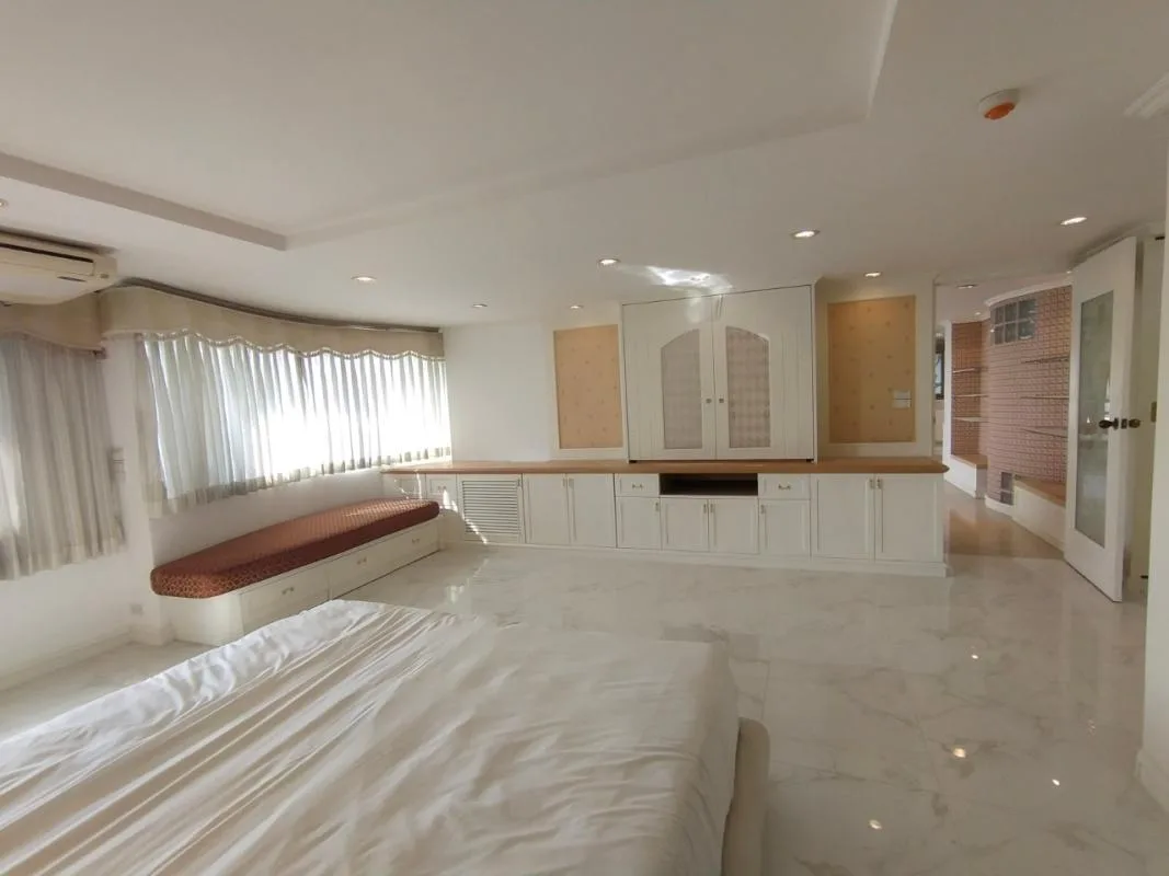 Property photos for 38 Mansion