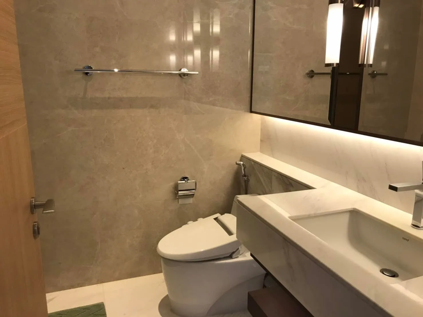 Property photos for Sindhorn Residence