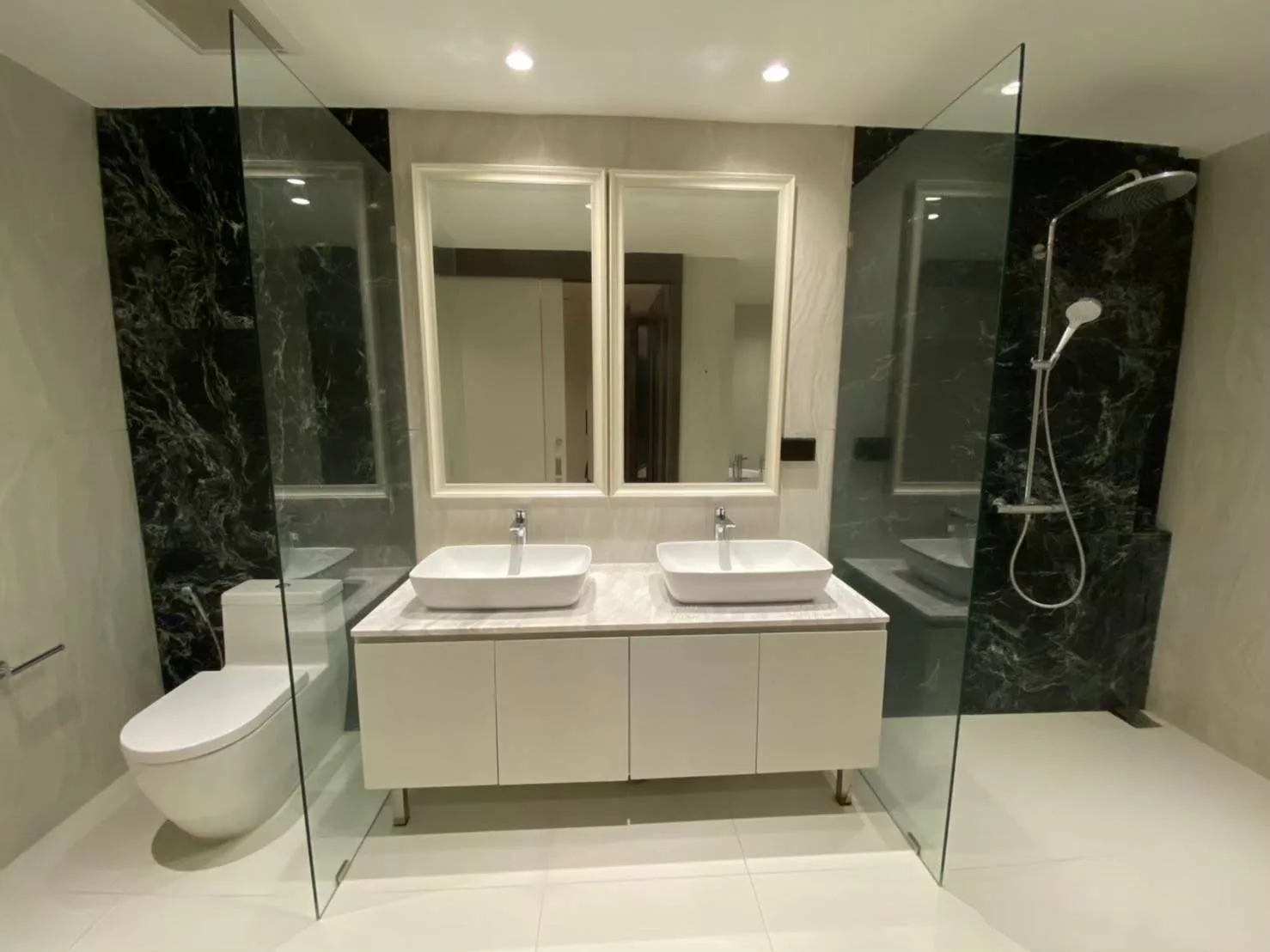 Property photos for La Citta Delre Thonglor 16