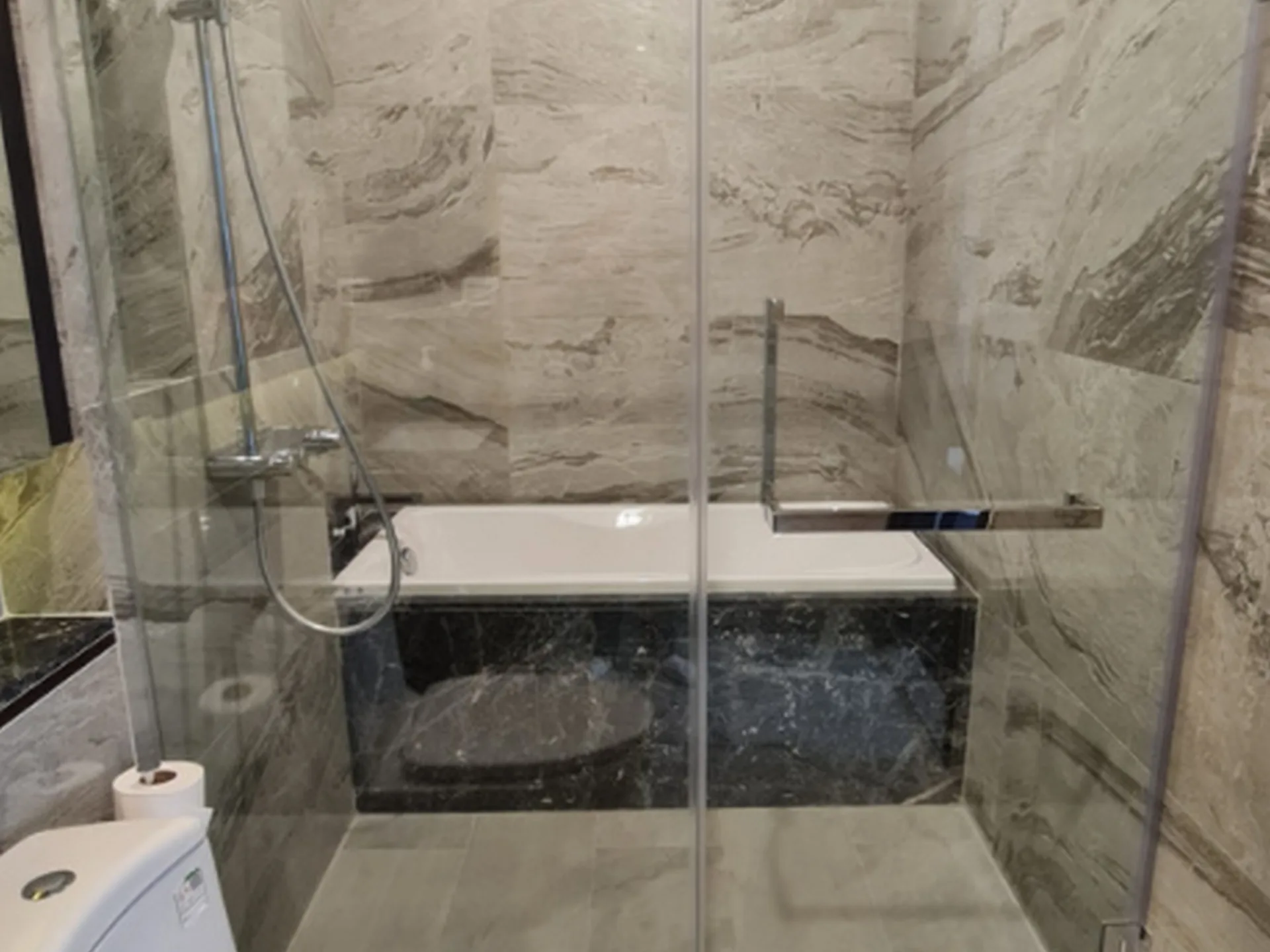 Property photos for Laviq Sukhumvit 57