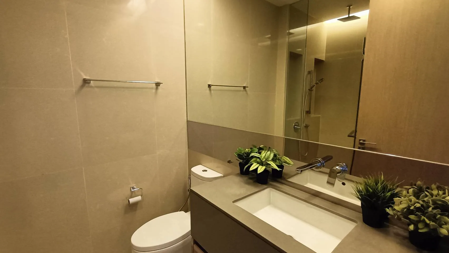 Property photos for The Esse Asoke