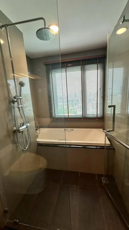 Property photos for The Crest Sukhumvit 34