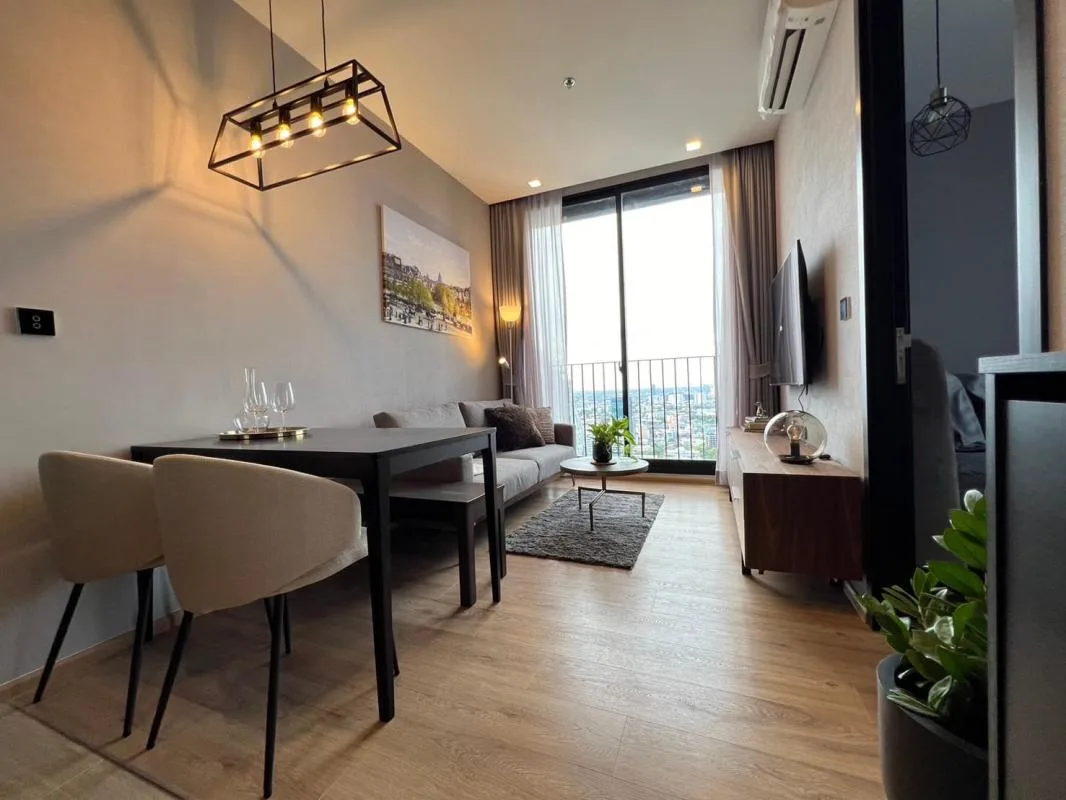 Property photos for Noble Around Ari