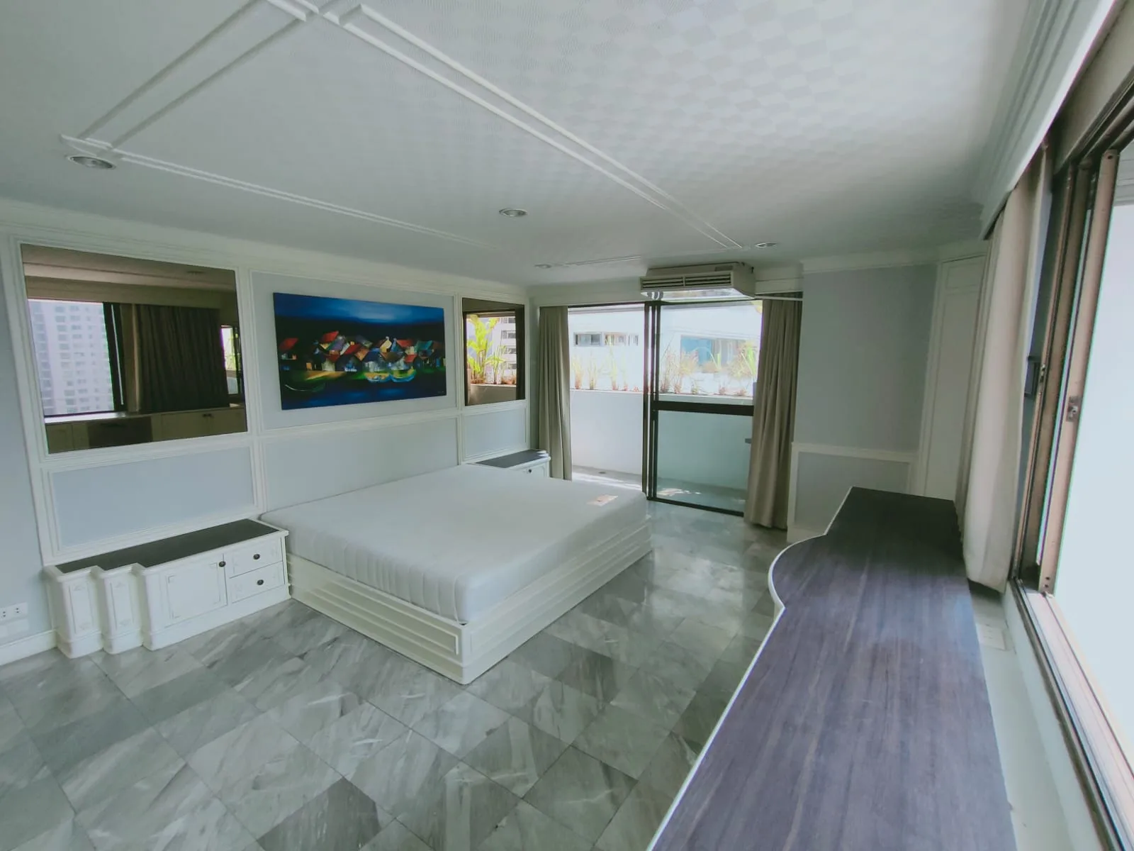 Property photos for Beverly Tower Condo
