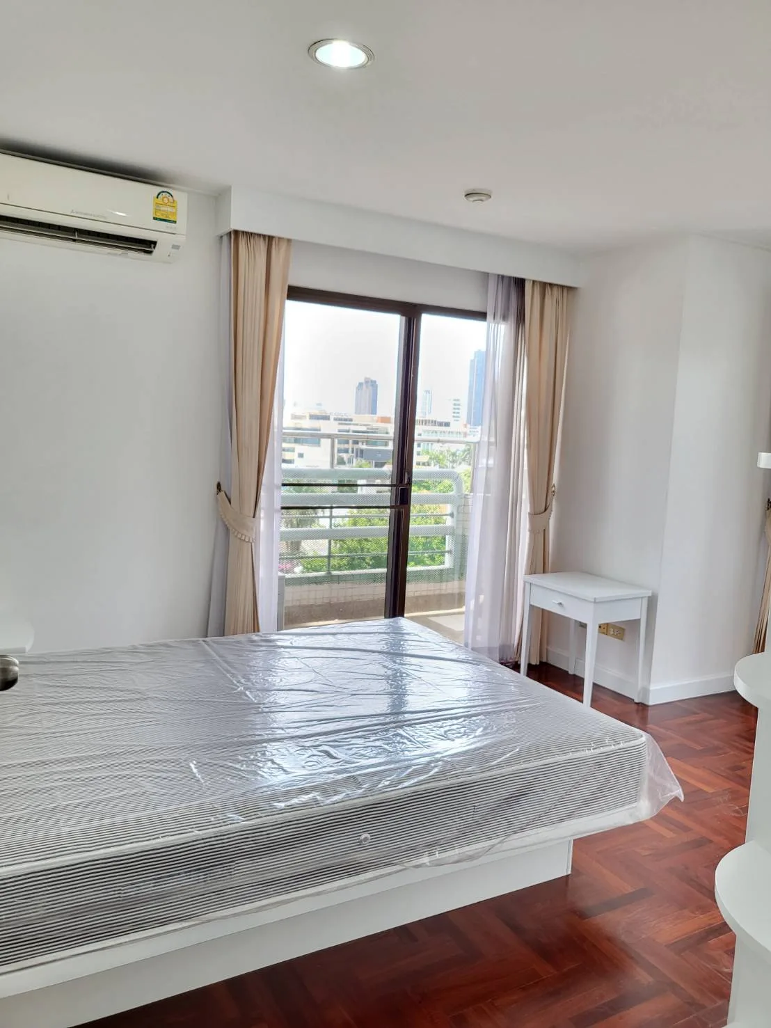 Property photos for Richmond Palace