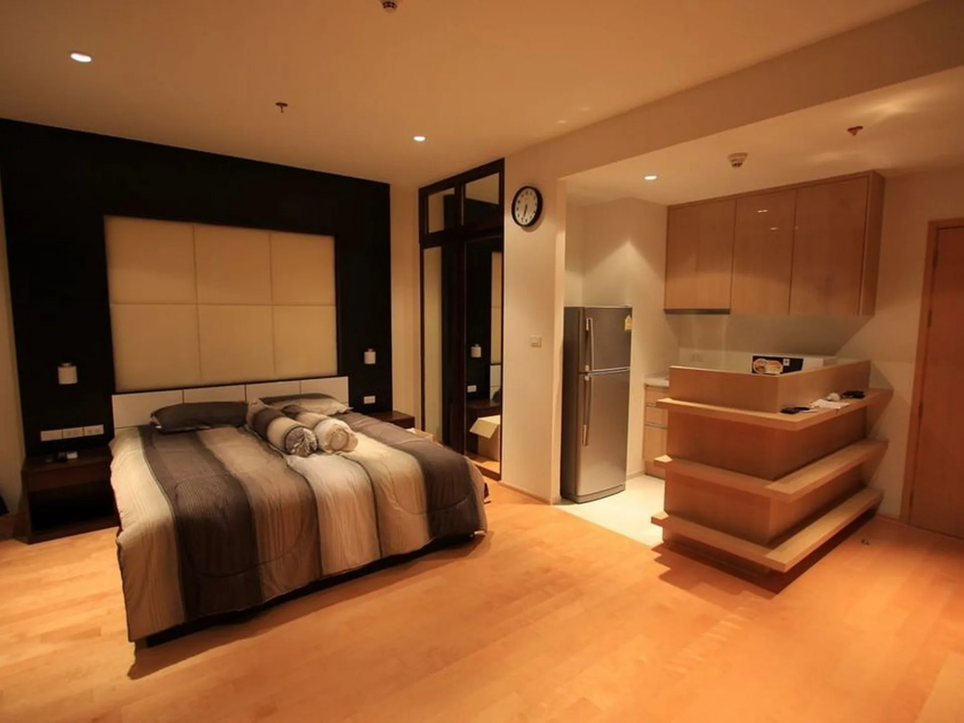 Property photos for Villa Rachatewi