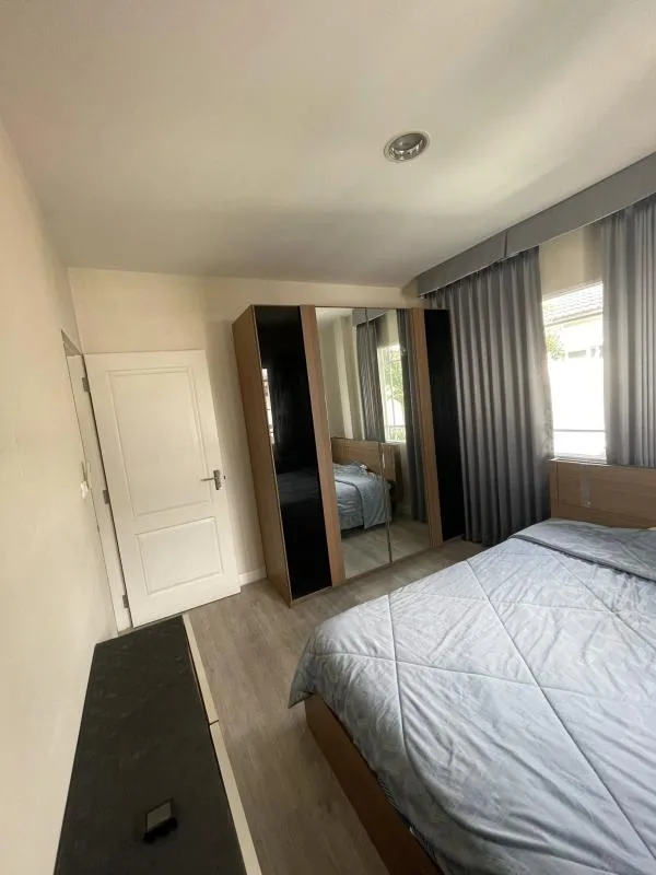 Property photos for Baan Manthana Rama 9 ??? Srinakarin