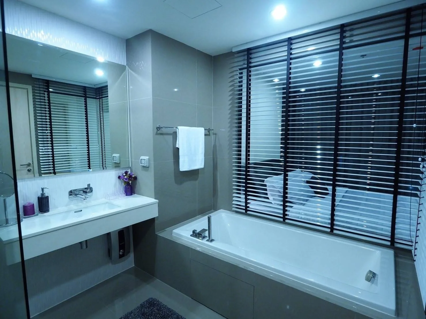 Property photos for Rhythm Sukhumvit 42