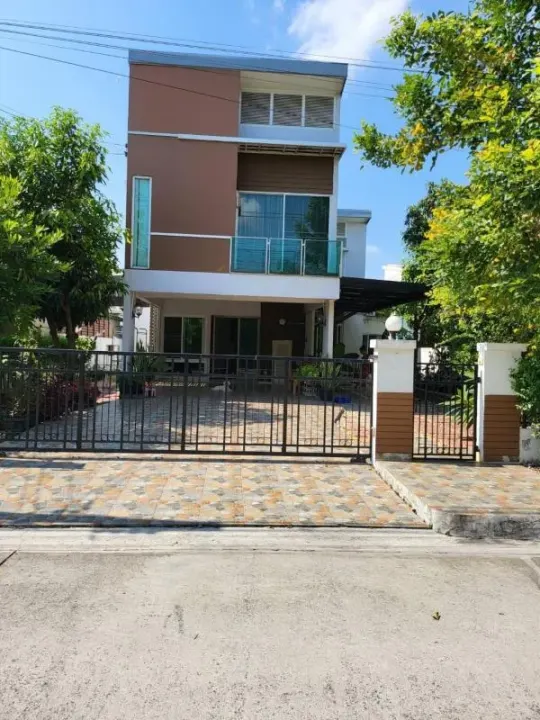 Property photos for Home Place The Park Wongwan ??? Rama 9