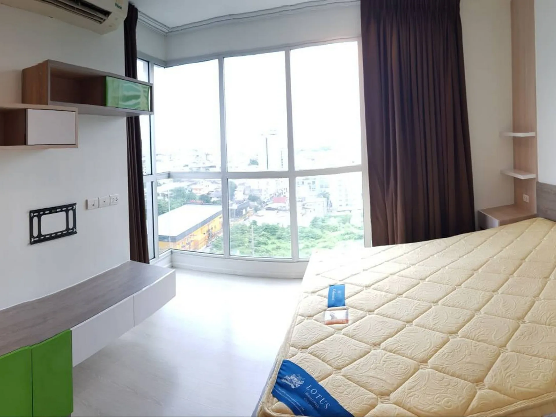 Property photos for Rhythm Sathorn - Narathiwas