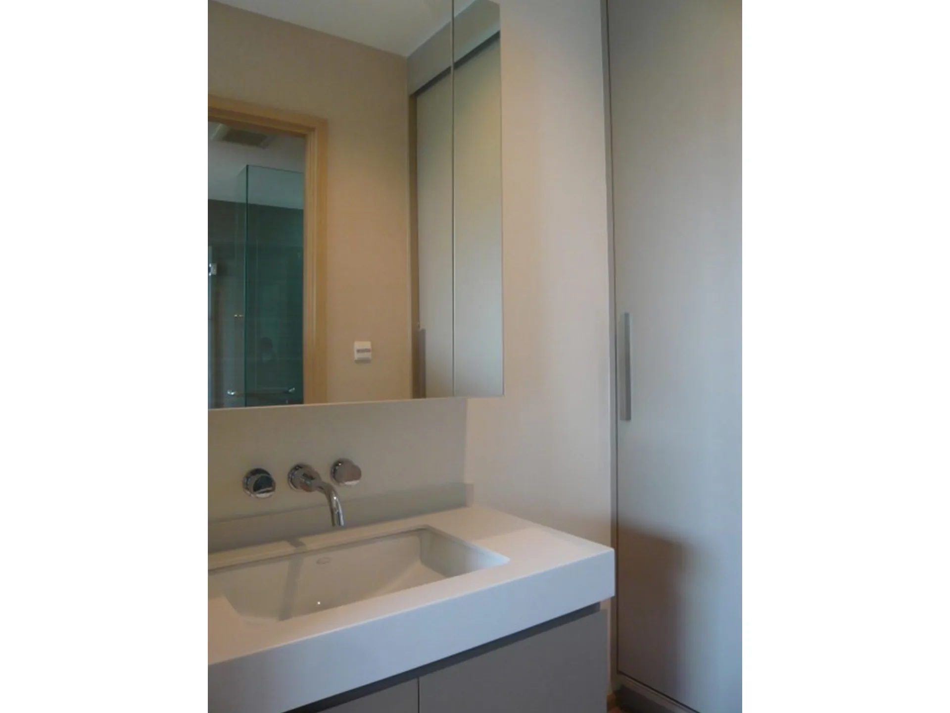 Property photos for The Parkland Taksin - Thapra