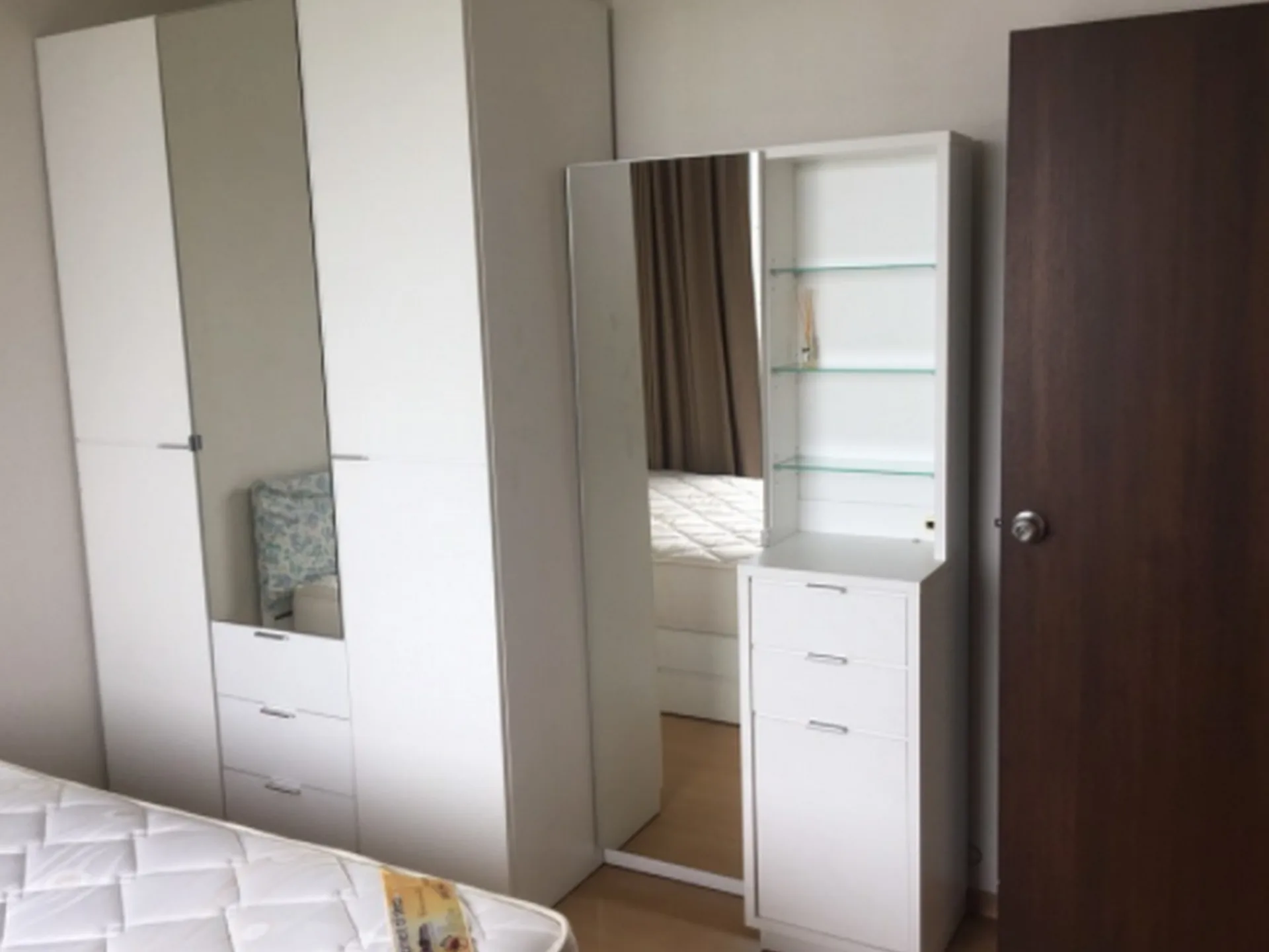 Property photos for Vista Garden