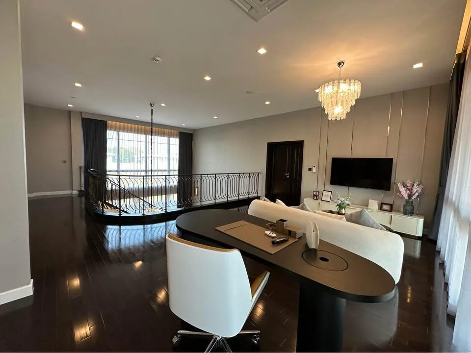 Property photos for Grand Bangkok Boulevard Krungthepkritha