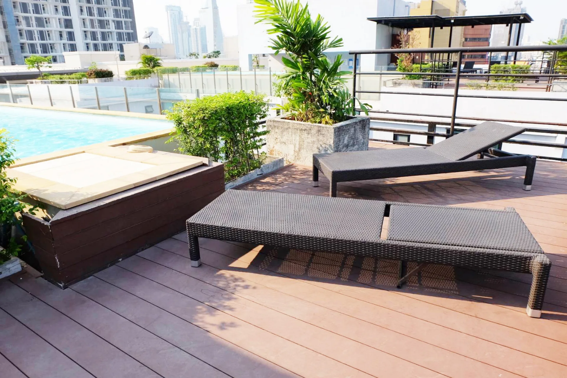 Property photos for Zenith Place Sukhumvit 42