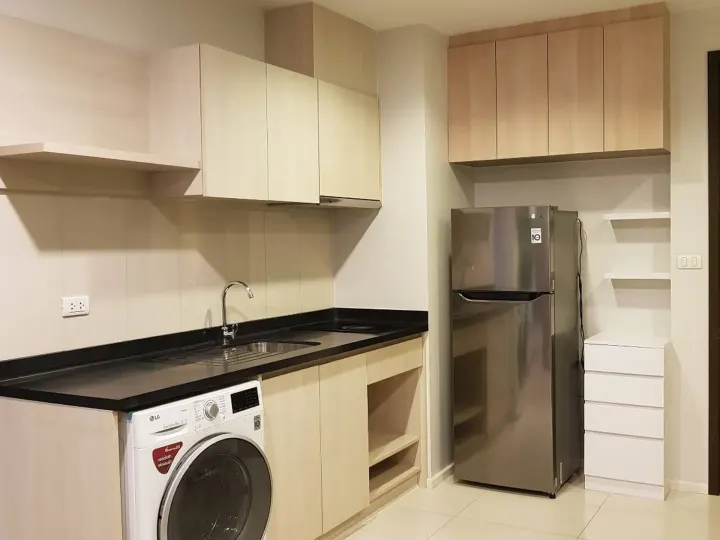Property photos for Rhythm Sathorn - Narathiwas