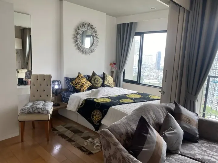 Property photos for Blocs 77