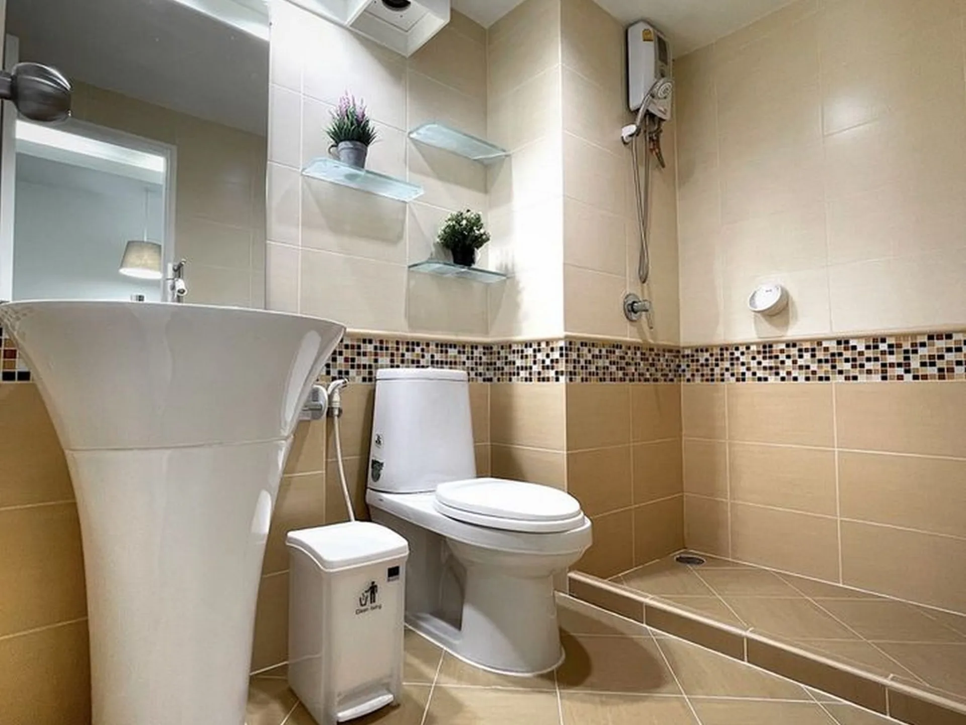 Property photos for The Waterford Sukhumvit 50 Onnut