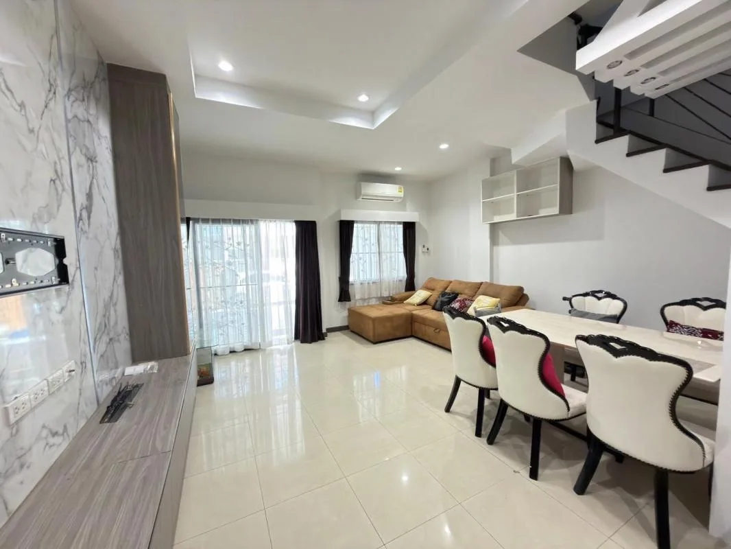 Property photos for City Park Pattanakarn 38