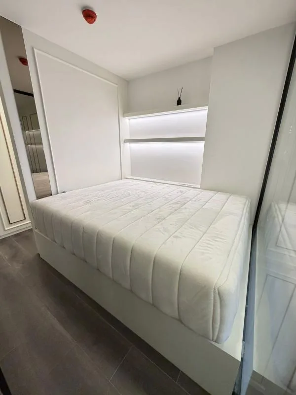 Property photos for Knightsbridge Space Ratchayothin