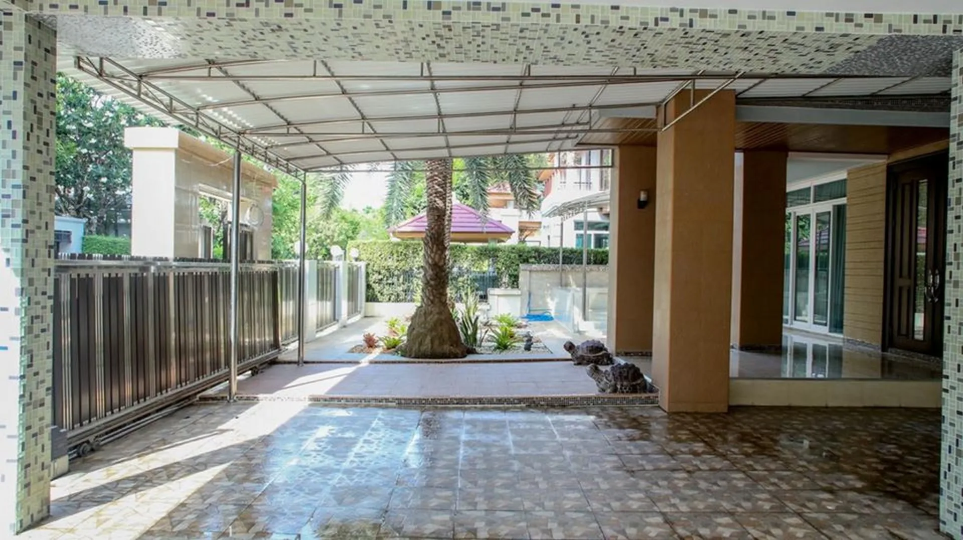 Property photos for Moobaan Narasiri Pattanakarn-srinakarindra